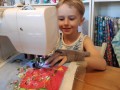 Kreatywne zajęcia dla dzieci, szycie dla dzieci, dzieci szyją